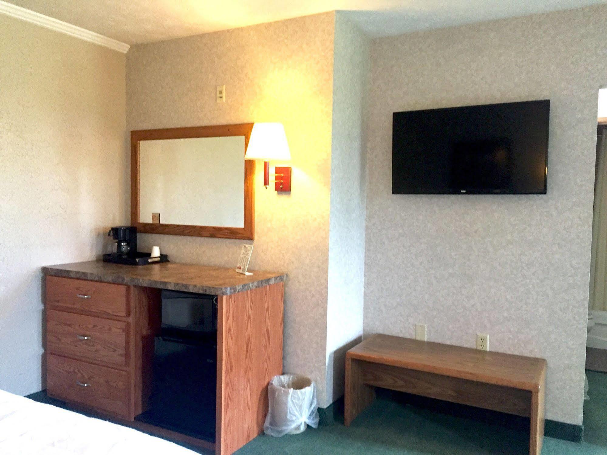 Bright Leaf Golf Resort Harrodsburg Экстерьер фото