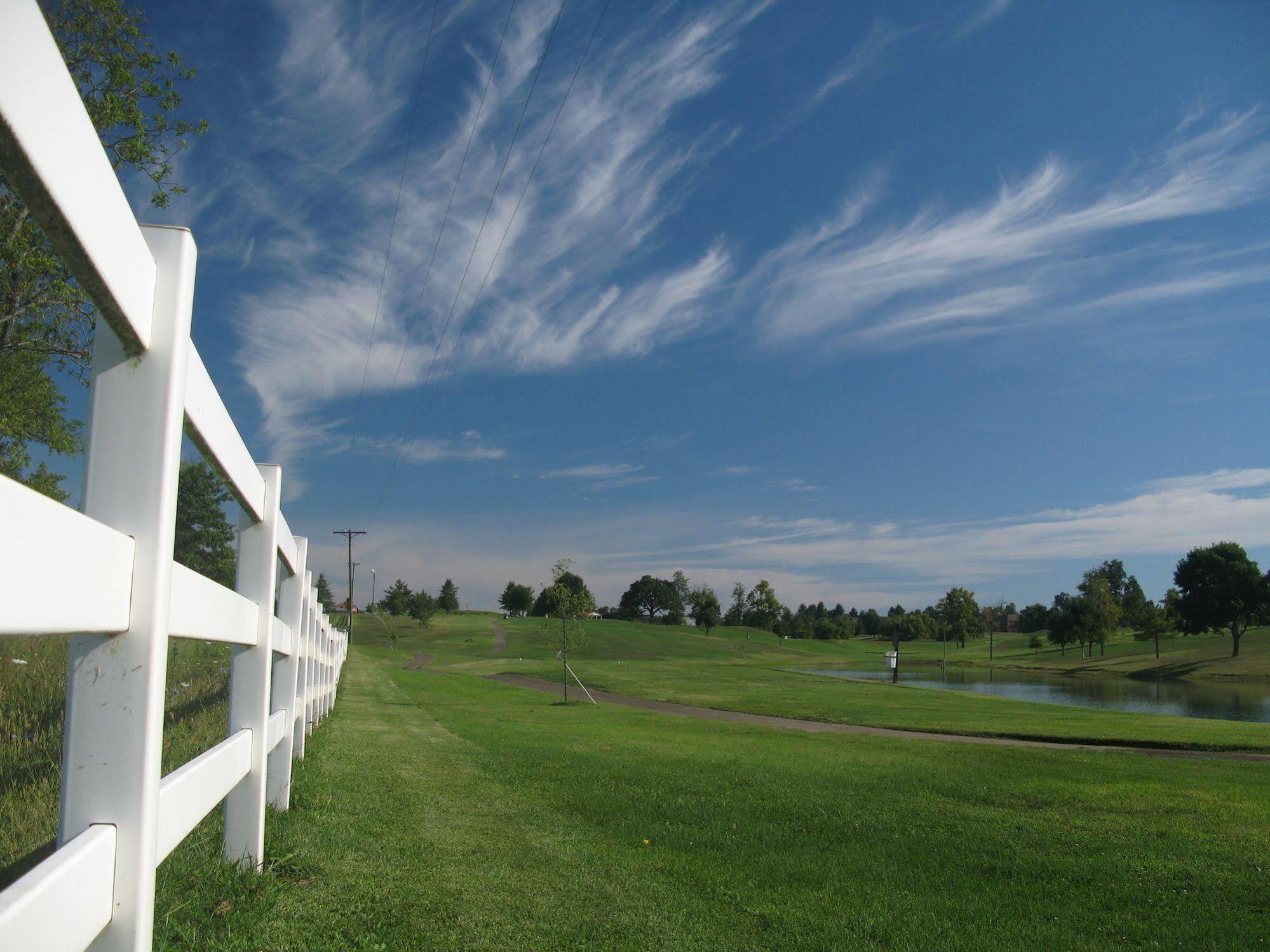 Bright Leaf Golf Resort Harrodsburg Экстерьер фото